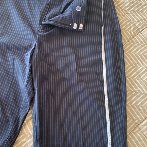 Gap Shorts - Picture 6 of 7